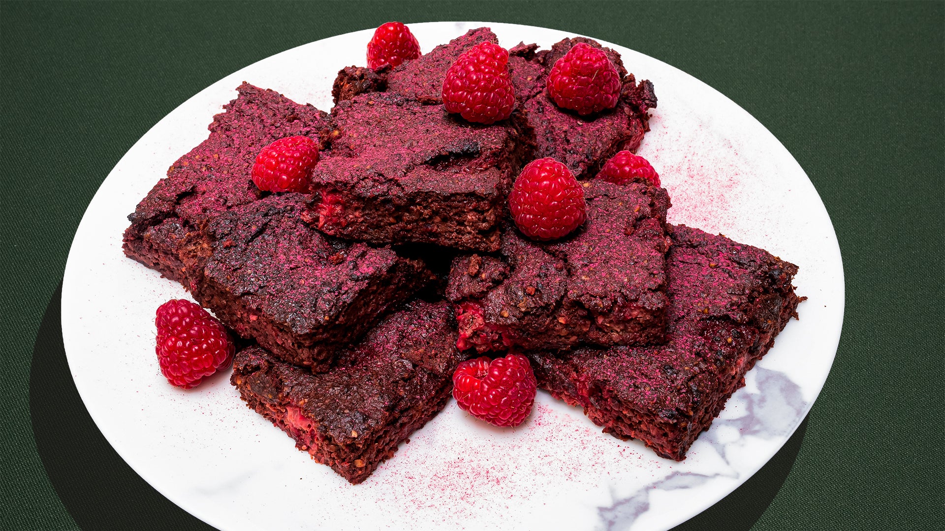 Rezept: Saftige Rote Bete-Himbeer-Brownies